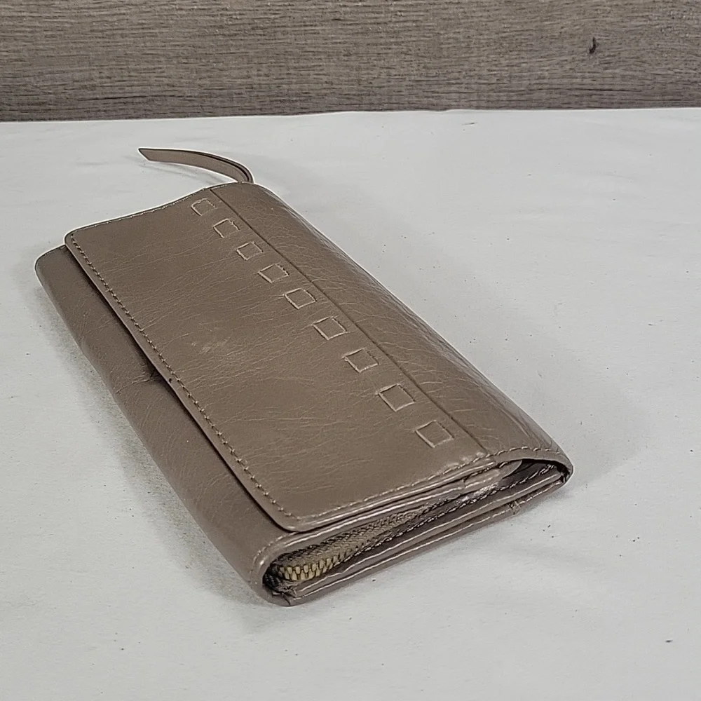 Hobo Elegant Taupe Leather Clutch Wallet